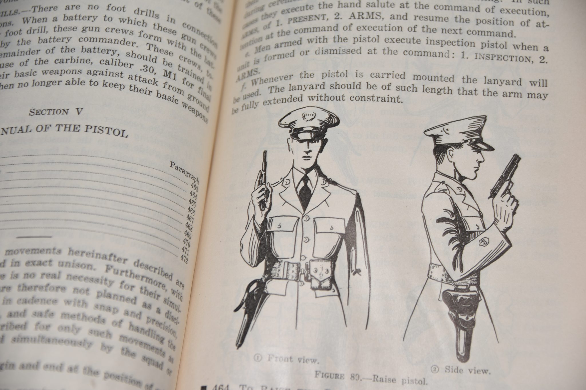 US MILITARY MANUAL Field Artillery 1942 EDITION German Holsters